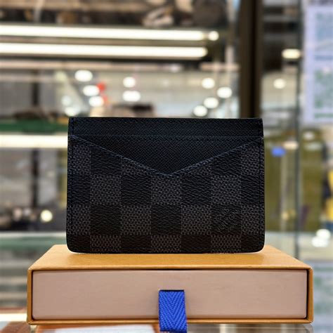 Products by Louis Vuitton: Neo Porte Cartes.